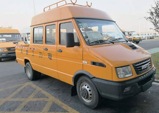 特殊電力車輛表面聚脲噴涂應用