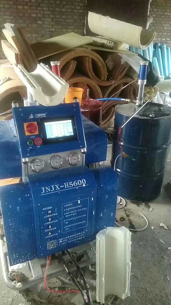 JNJX-H5600批量澆注瓦殼(管)聚氨酯發泡機