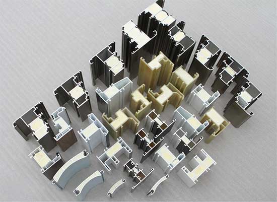 聚氨酯型材發泡澆注案例