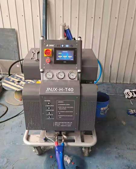 新款T40噴涂聚氨酯發(fā)泡機 新款T40噴涂聚氨酯發(fā)泡機