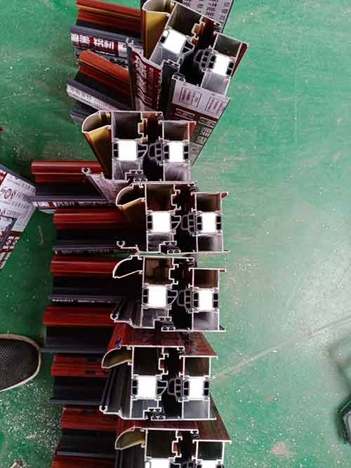 硬泡聚氨酯噴涂發泡 硬泡聚氨酯噴涂發泡